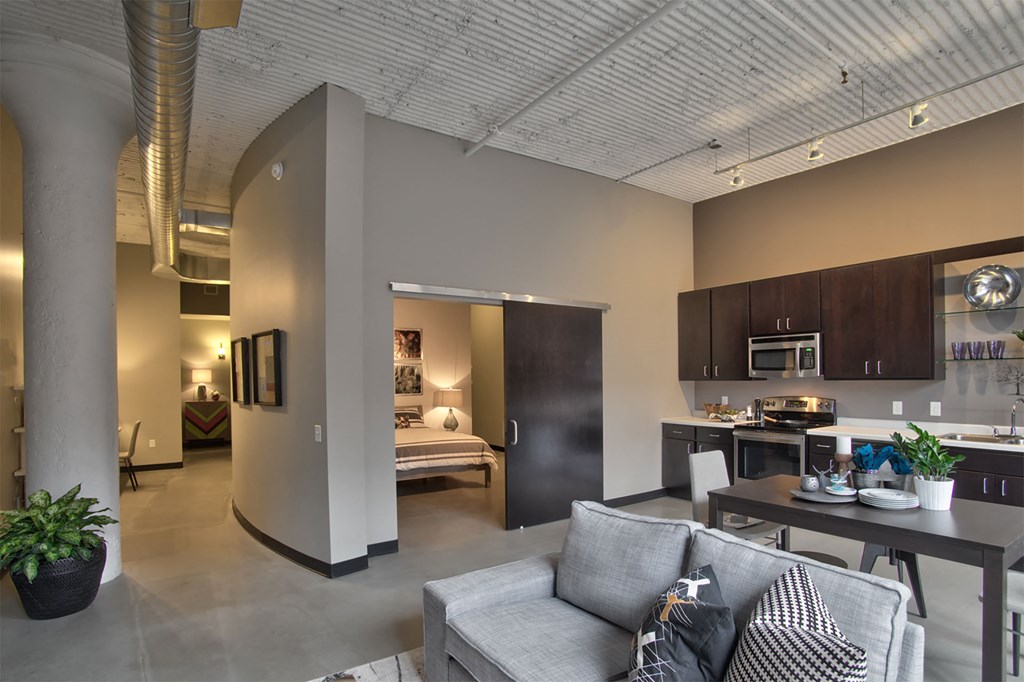 Rayette Lofts