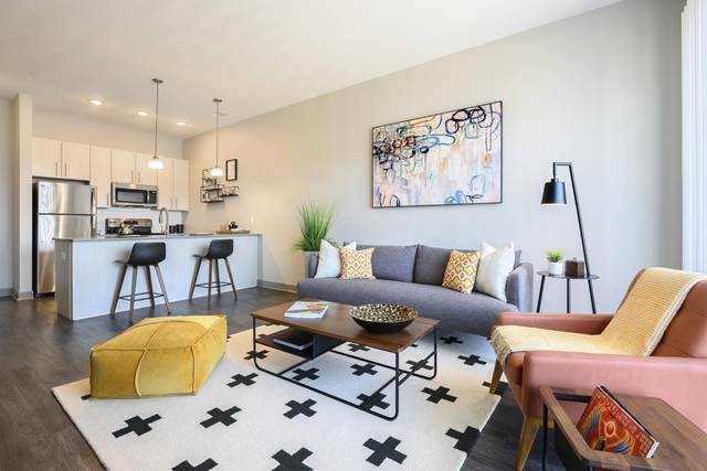 RiverHaus Apartments