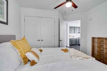 The Donegan Saint Paul Apartments Bedroom with Ceiling Fan - Photo Gallery 7