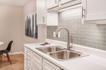 The Hendrix Kitchen - Photo Gallery 2