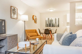 The Hendrix Living Area - Photo Gallery 5
