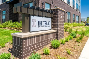 the isaac apartments roseville minnesota sign - Photo Gallery 48