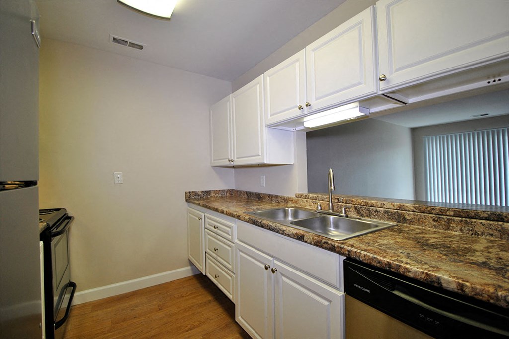 the lakes of holland apartments kitchen