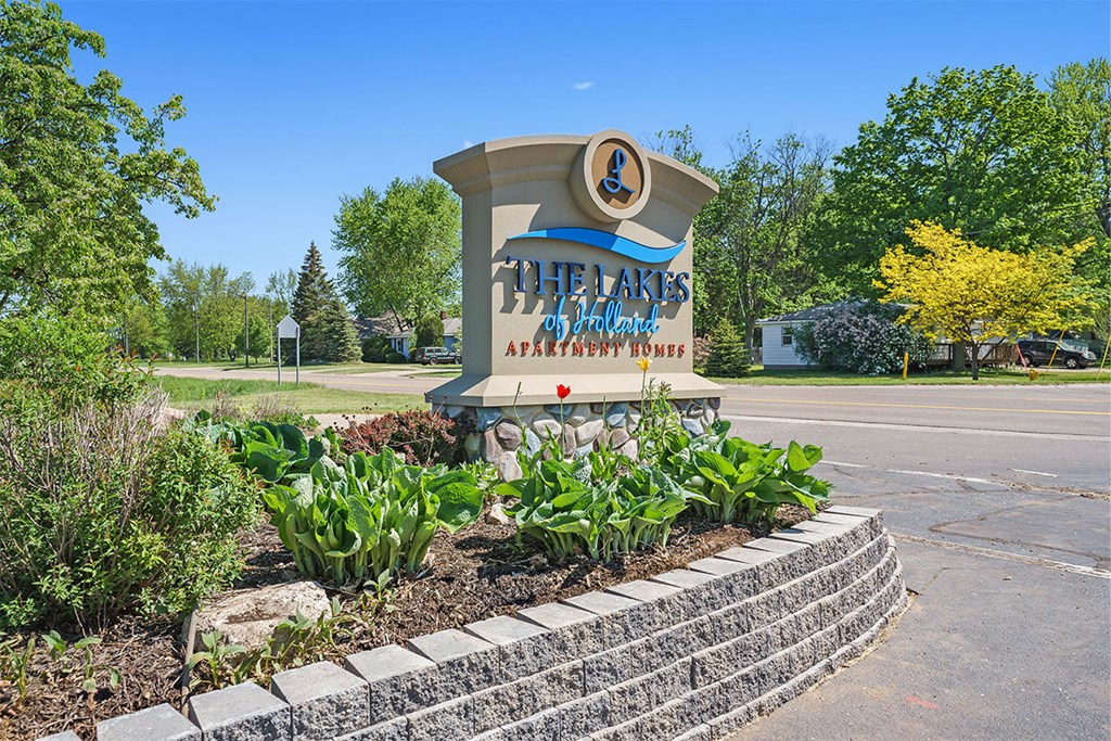 the lakes of holland apartments sign