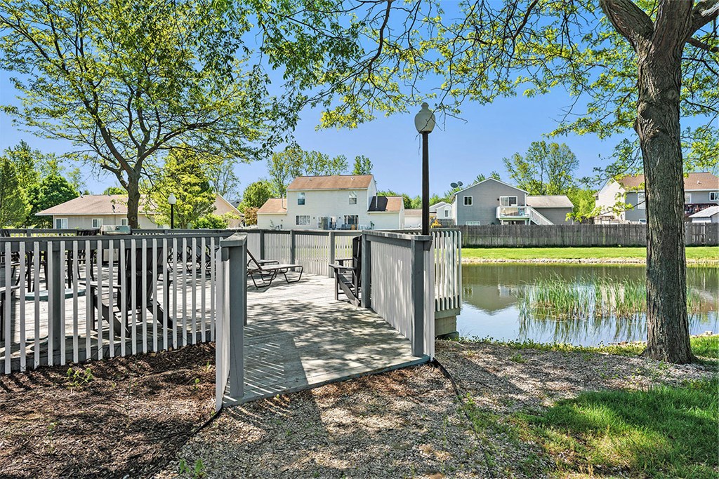 the lakes of holland apartments