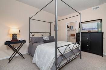 the orchard apartments bedroom - Photo Gallery 6