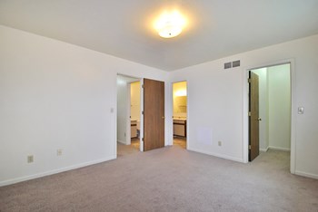 the view apartment and townhomes - Photo Gallery 27