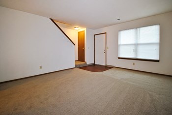 the vista apartments and townhomes living room - Photo Gallery 7