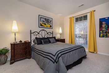 time square apartments bedroom - Photo Gallery 14
