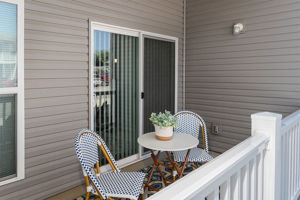 turtle creek apartments balcony