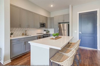 waterford bluffs apartments kitchen with island - Photo Gallery 2