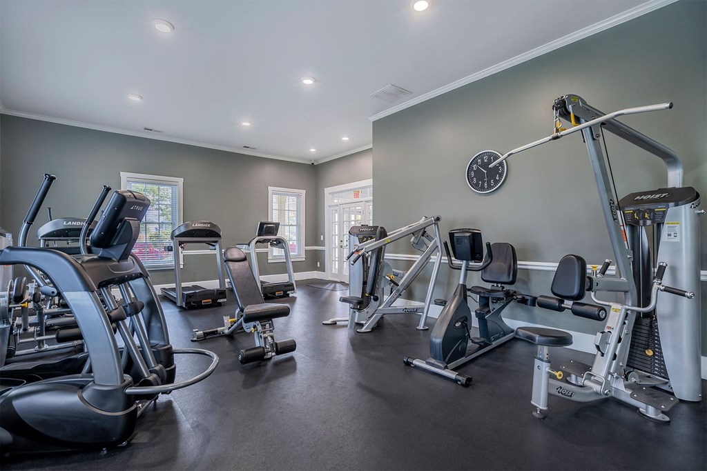 the gym at the flats at big tex apartments
