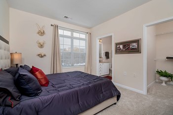 arlington park apartments bedroom - Photo Gallery 5