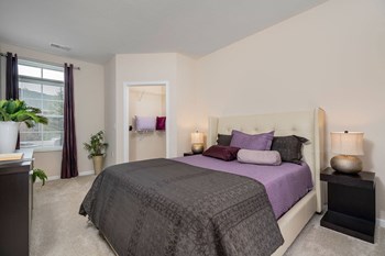 arlington park apartments bedroom - Photo Gallery 6