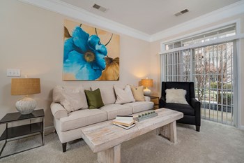 arlington park apartments living room - Photo Gallery 12