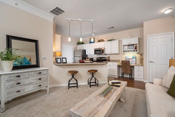 arlington park apartments living room and kitchen - Photo Gallery 9