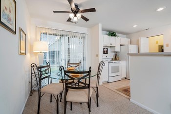 camden place apartments dining area - Photo Gallery 4