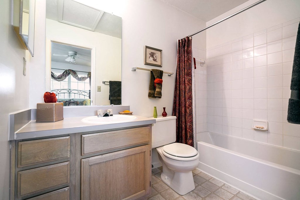 camden place apartments bathroom