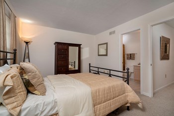 camden place apartments bedroom - Photo Gallery 17