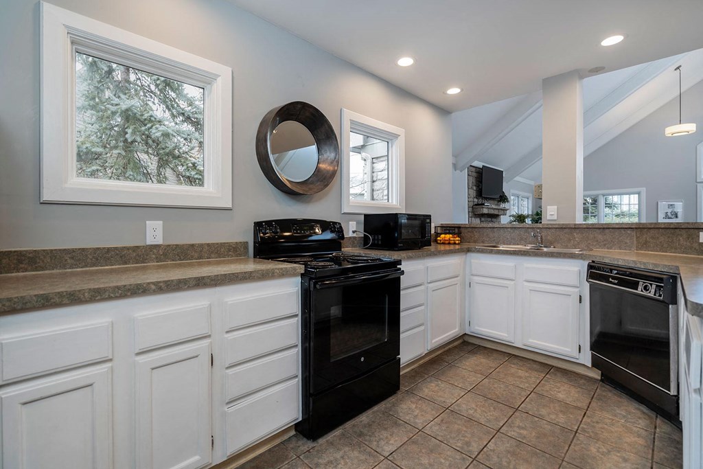 camden place apartments clubhouse kitchen