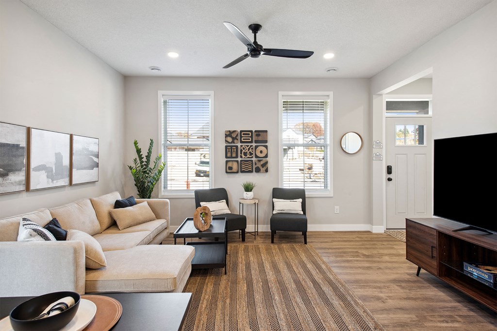 Canvas at Inver Grove _ Living Room