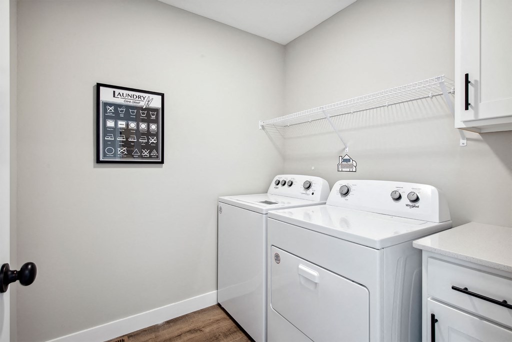 Canvas at Inver Grove _ Laundry Room