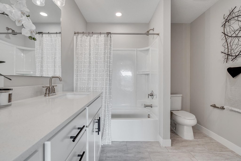 Canvas at St Croix _ Bathroom w/ Tub