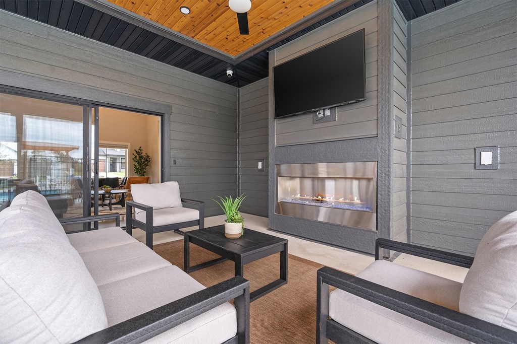 Canvas at St Croix Outdoor Lounge with TV