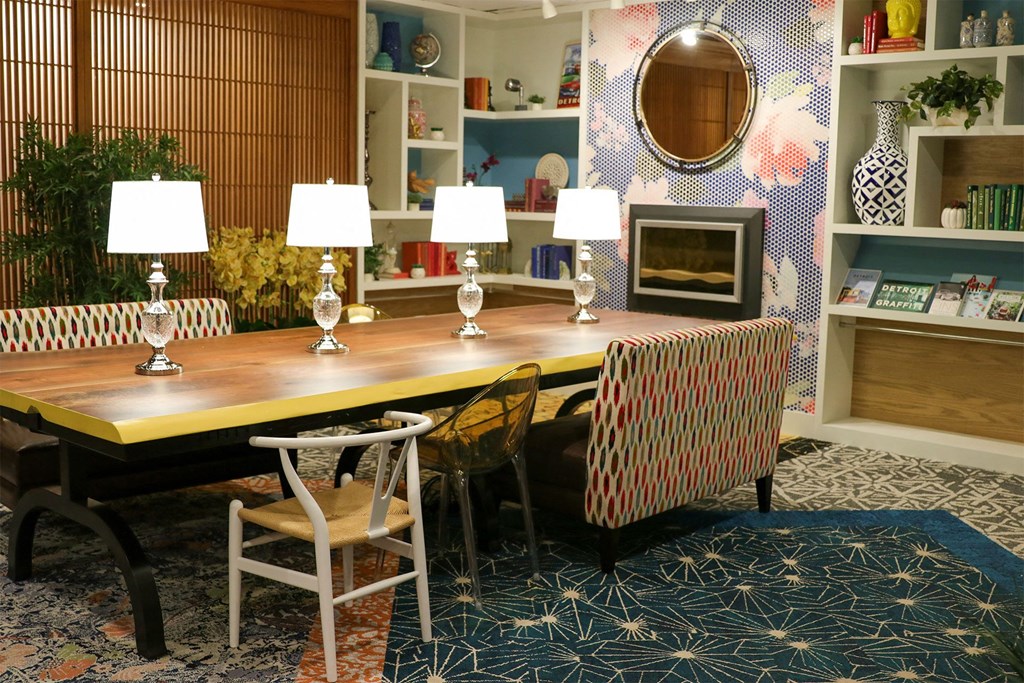 Detroit City Apartments Co Working Area