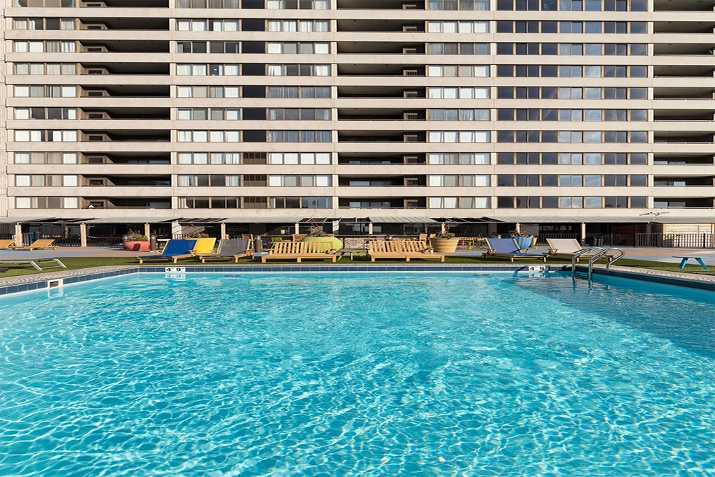 Detroit City Apartments Swimming Pool and Building