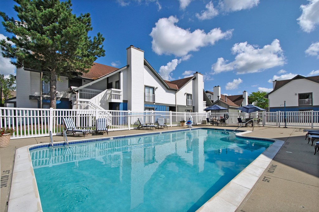The Alcove Troy Outdoor Pool Area