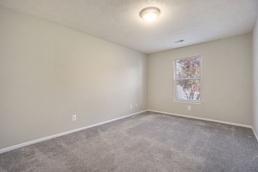 The Vista Apartments and Townhomes Bedroom