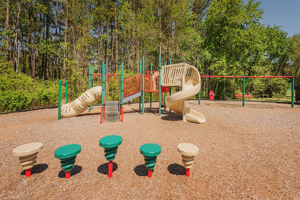 treybrooke at the park apartments playground