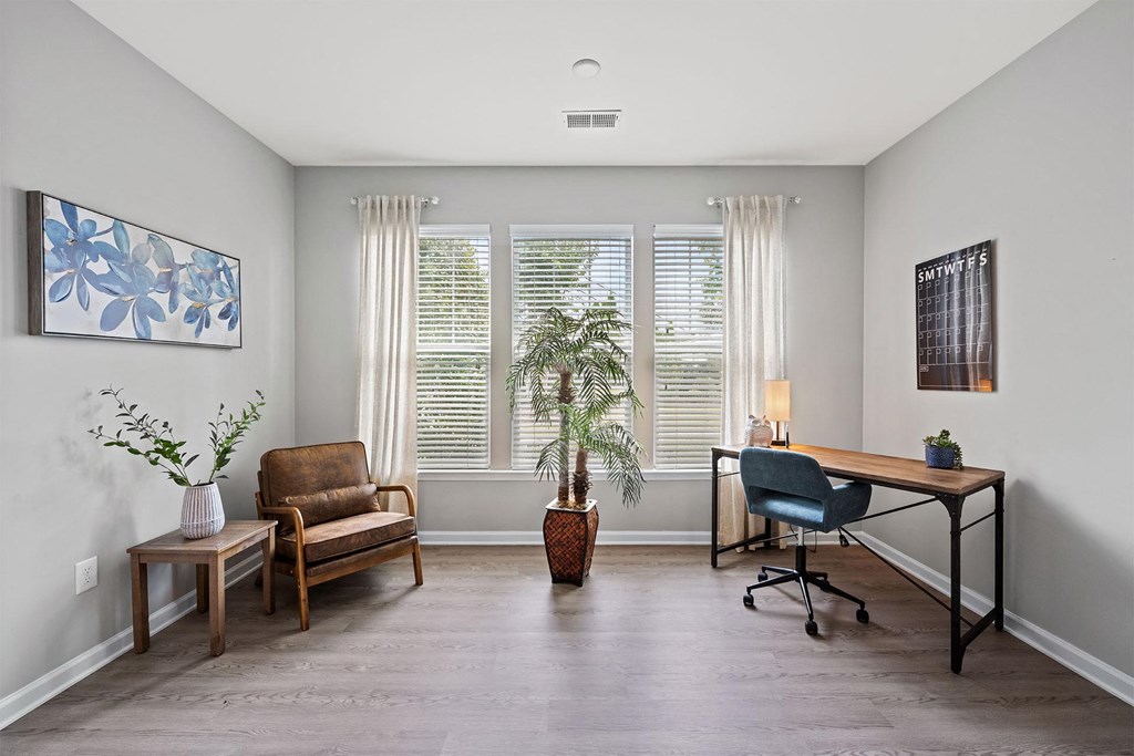 Vinings at Carolina Bays Den/Office