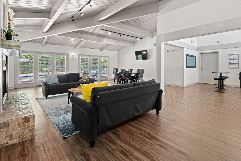 Woods_Edge_Apartments_Clubhouse