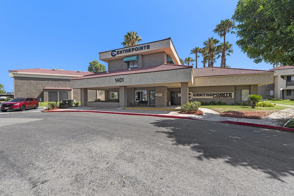 Centrepointe Entrance