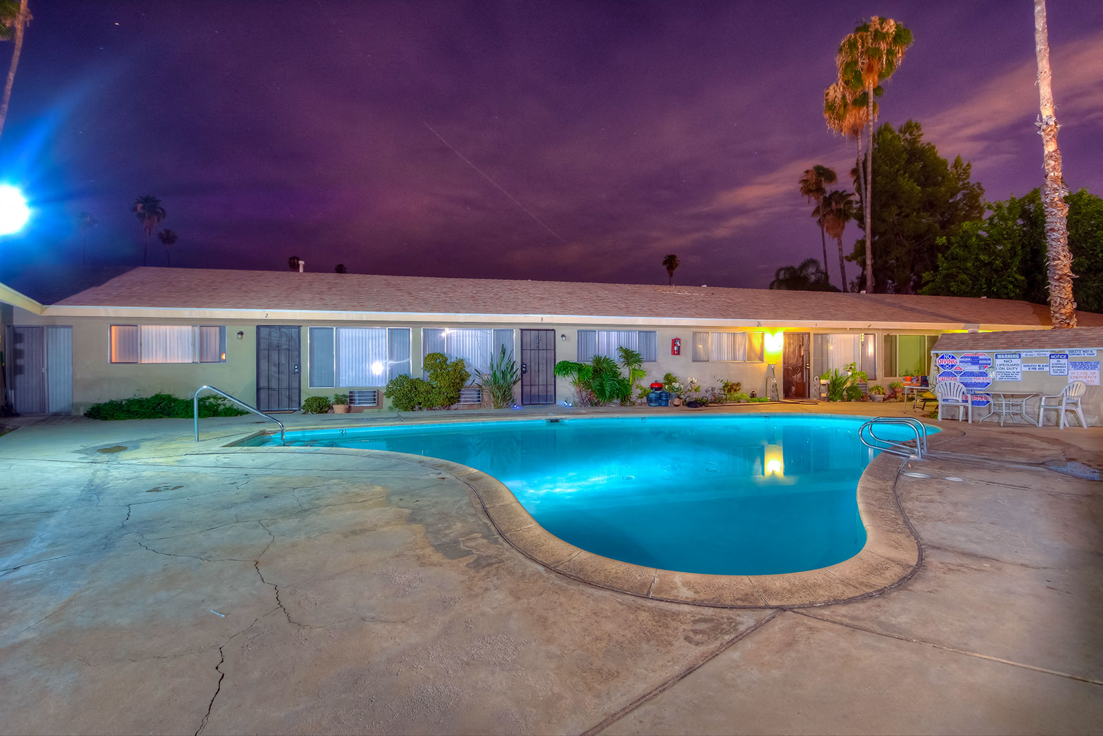 Palmbrook Apartment Homes Pool Deck