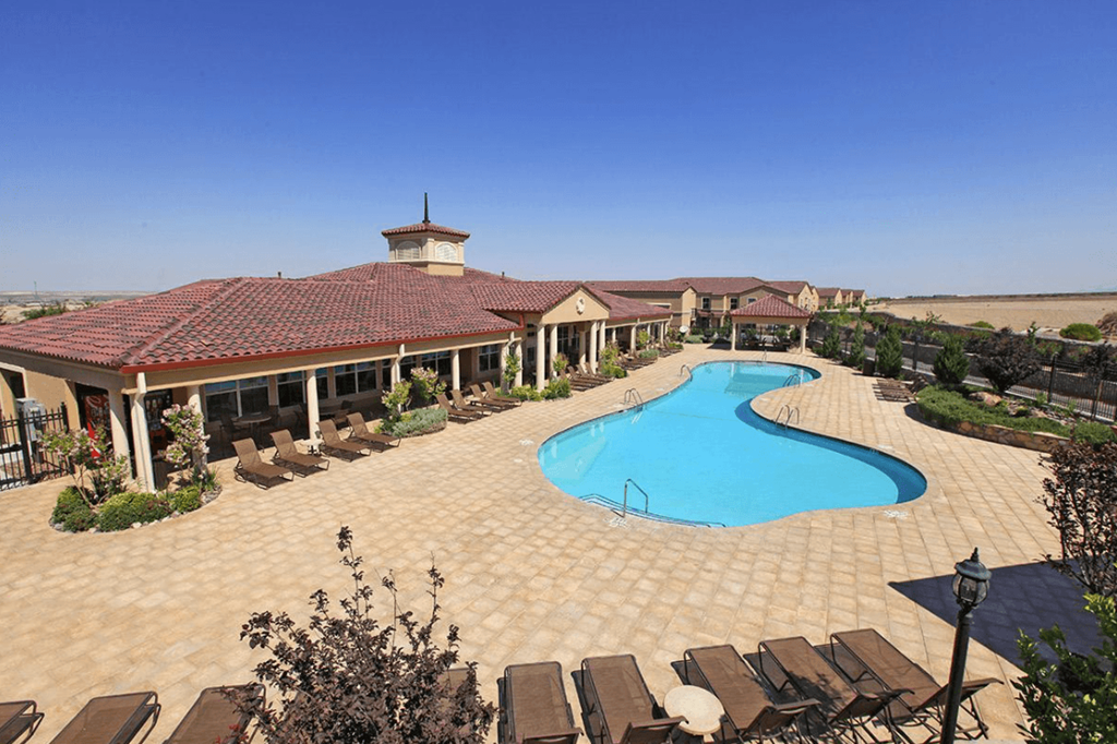 Resort Style Swimming Pool