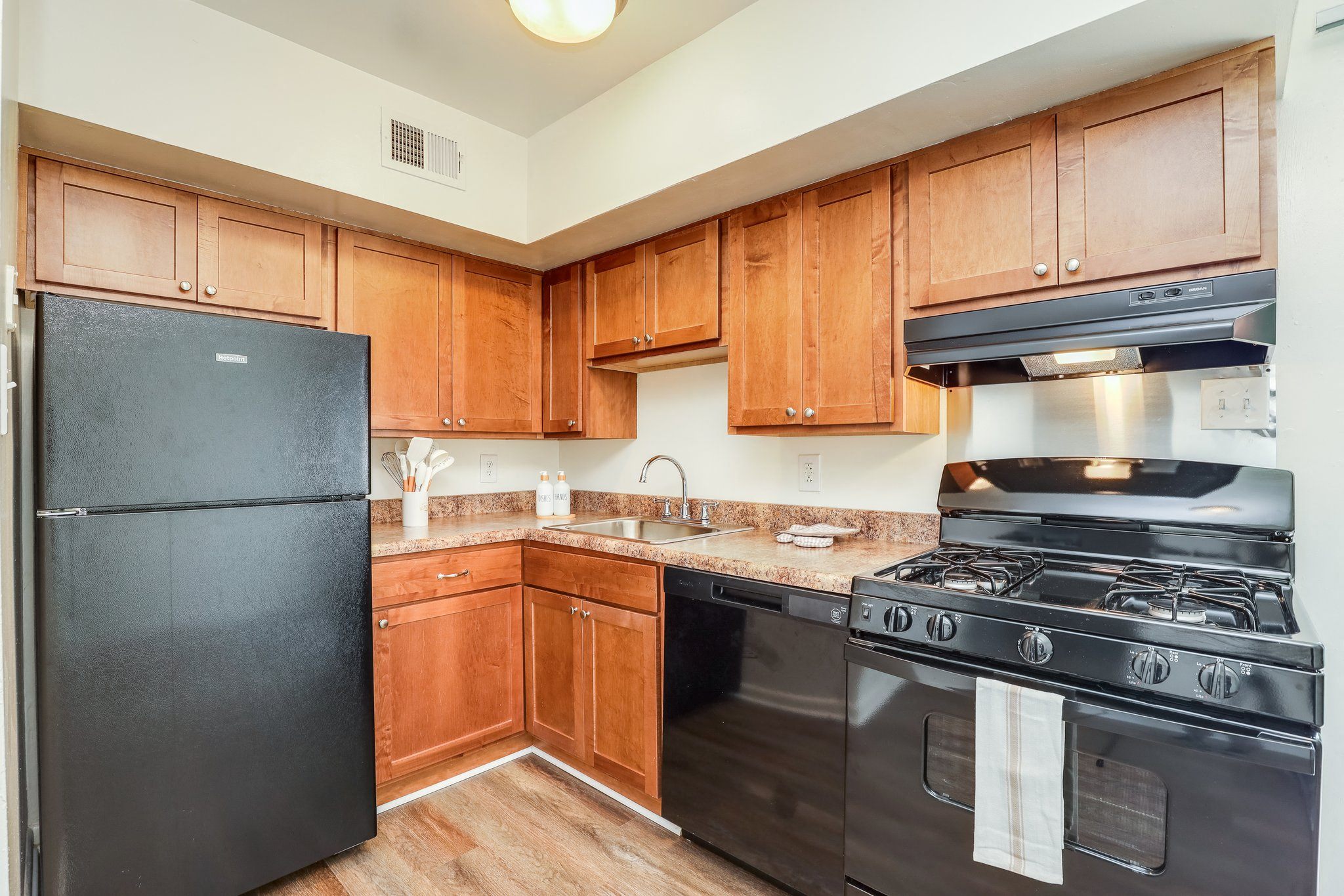 Shamrock Gardens Apartments