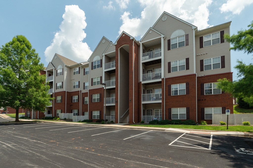 Wyndhurst Villas Apartments, 301 Northwynd Circle, Lynchburg, VA RentCafe