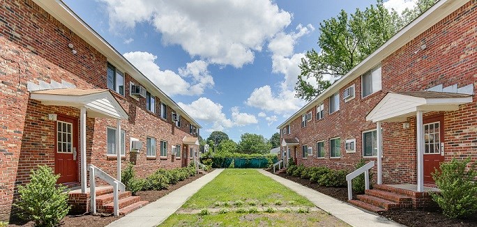 3303 Azalea Garden Road, #1 2-3 Beds Apartment for Rent - Photo Gallery 3