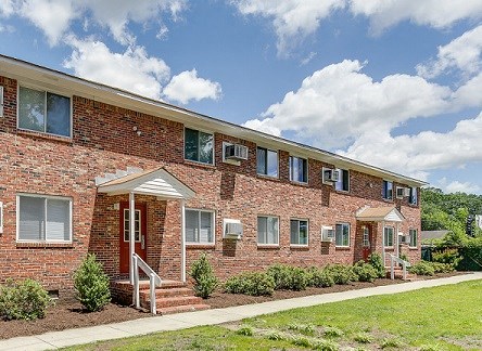 3303 Azalea Garden Road, #1 2-3 Beds Apartment for Rent - Photo Gallery 2