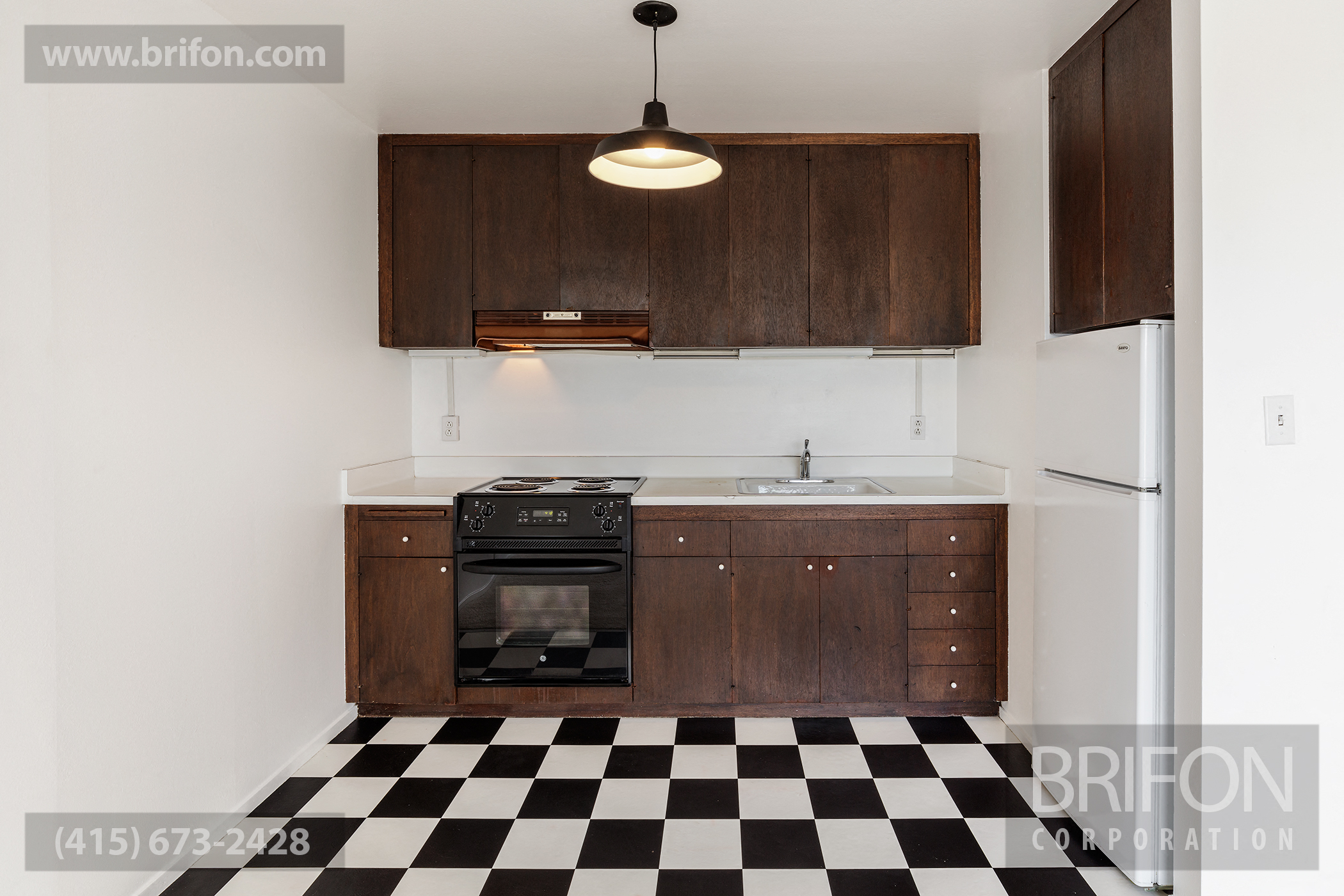 2221 Gough St Kitchen 2