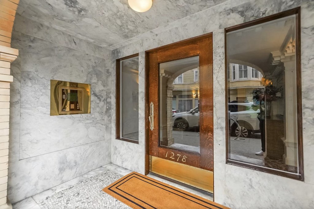 1278 Jackson (Front Door)