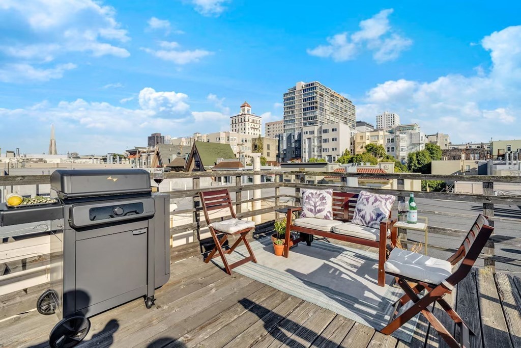 1278 Jackson (Roof top Deck view #6)