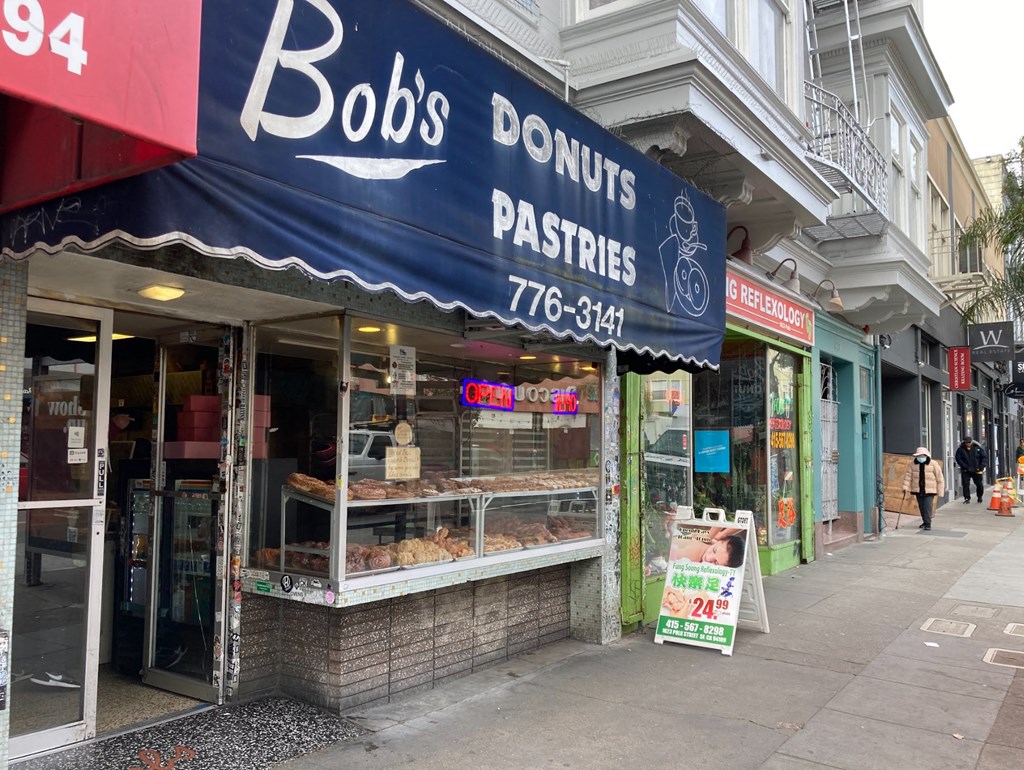 Bobs Donuts Pastries