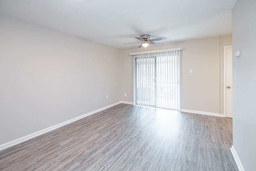 Arbor Pointe At Hillcrest Apartments, 3802 Kavanaugh Boulevard, Little