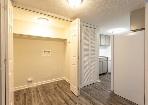 Laundry Area at The Reserve at Wynwood Apartments, Cullman, AL, 35055