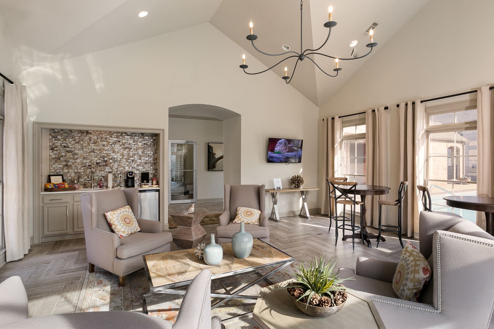 clubhouse with coffee bar at Village at Caldwell Mill Apartments in Birmingham, Alabama