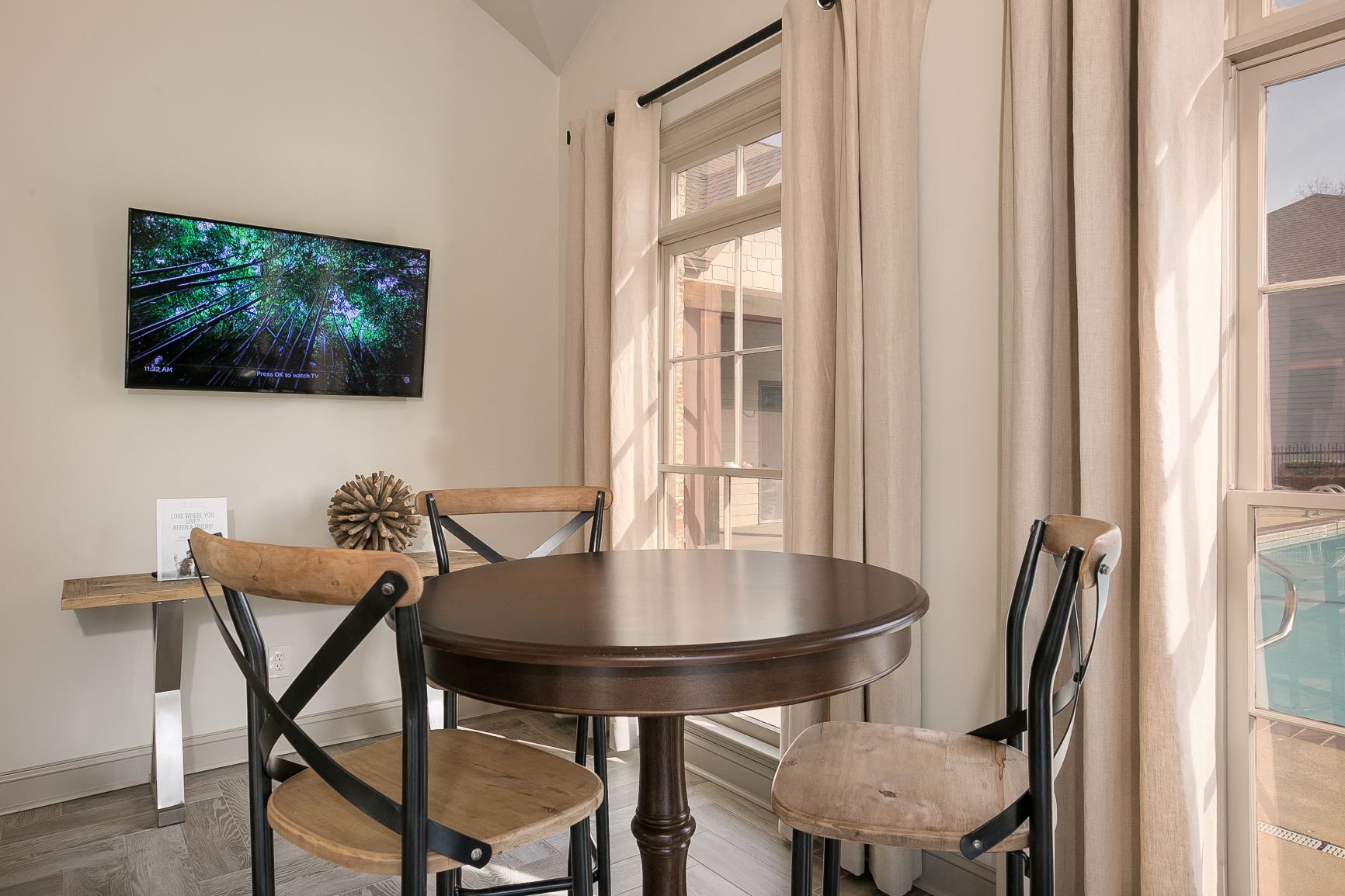 Lease Signing area at Village at Caldwell Mill Apartments in Birmingham, Alabama